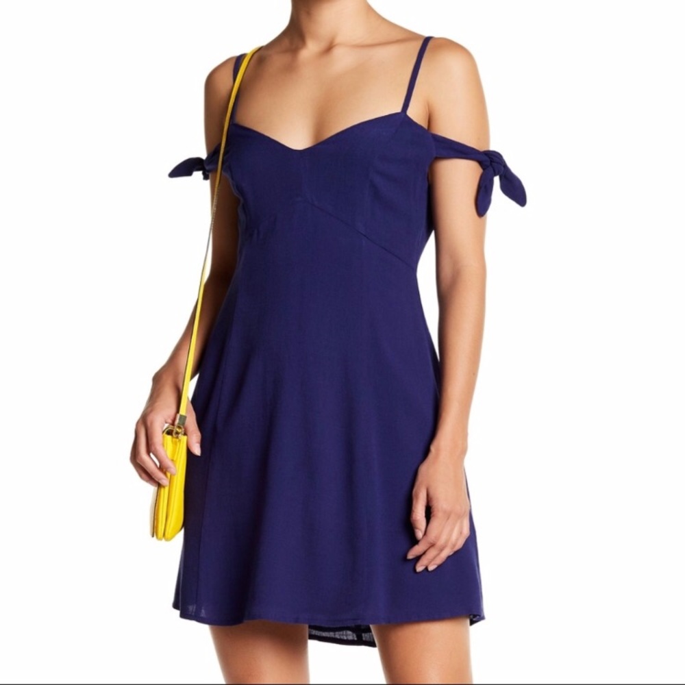 NWT ASTR The Label Shoulder Tie Dress